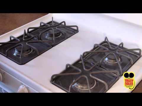 Consejos para evitar las hormigas Mantener su hogar limpio, sellar agujeros y más consejos para evitar que las hormigas entren a tu hogar.